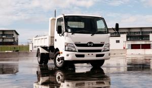 Hino 300-717 Factory Dump 2011 года